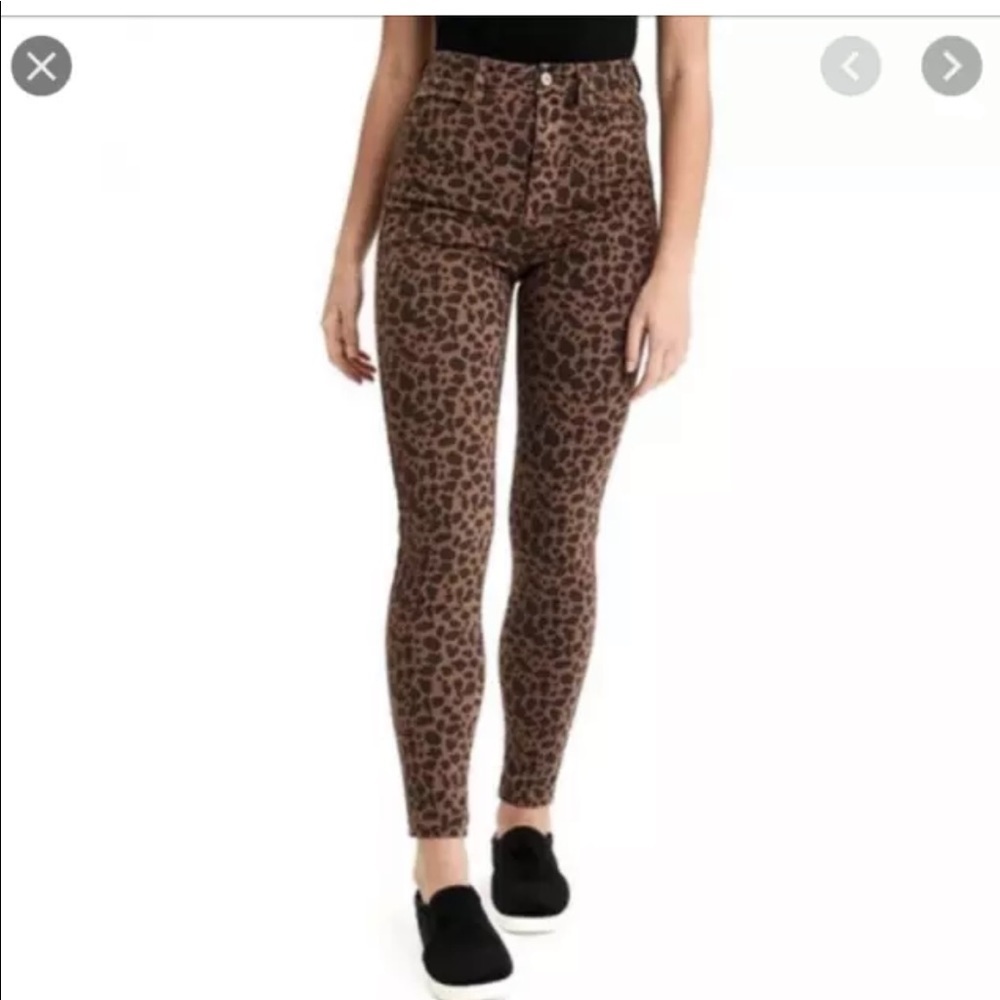 American Eagle Animal Print Jegging Super High Rise Figure Flattering Size 2